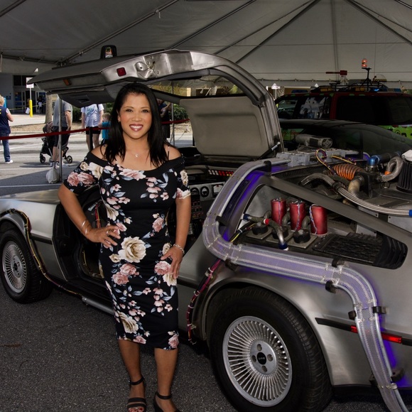 Meet your Posher, Arlene 💕 - Picture 4 of 6